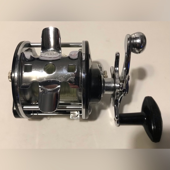 Vintage 1957 PFLUEGER BOND LEVEL WIND 2000 Fishing Reel USA BAKELITE METAL Rod 1 - Picture 11 of 15